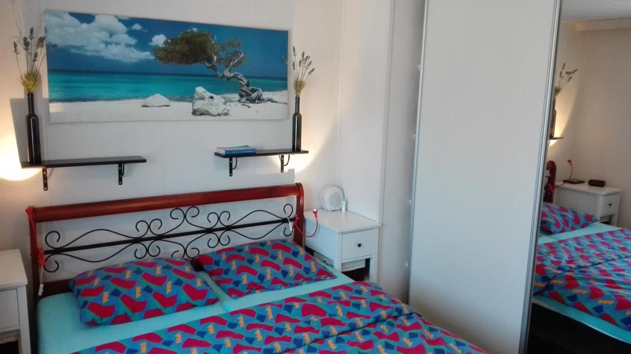 Het Boothuis Villa Sint Annaland Bagian luar foto